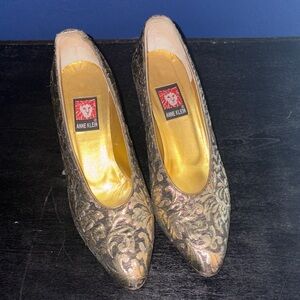 Vintage Anne Klein High Heel Pumps Black & Gold Brocade Velvet Heel Size 7.5M